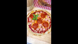 PIZZA ISTANTANEA ALLO YOGURT SUBITO PRONTA Shorts [upl. by Orion626]