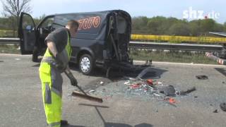 MassenCrash auf der A7 bei Bordesholm [upl. by Haleehs147]