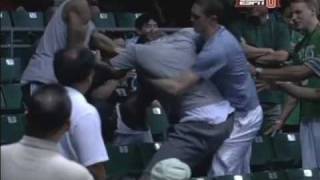 Mississippi States Renardo Sidney and Elgin Bailey fight in stands at Diamond Head Classic [upl. by Ilrebmik]