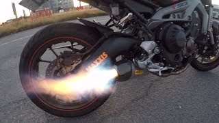 Yamaha MT09  FZ09 sound Arrow Full Exhaust system Throws big flames [upl. by Dhiman536]