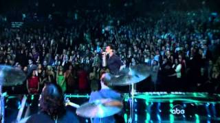 American Music Awards 2011  Maroon 5 Ft Christina Aguilera  Moves Like Jagger [upl. by Adnaluy]