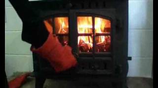 Lighting a Hunter Herald 14 CE Flat Top Stove [upl. by Laden]