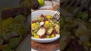 “SALPICÓN” VERANIEGO DE PULPO Y BERBERECHOS 🥑🐙 receta ensalada [upl. by Elnukeda893]