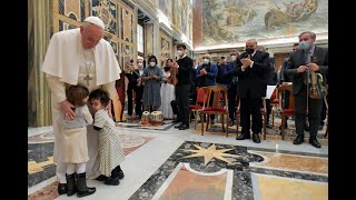 Il Papa riceve la Fondazione quotCasa dello Spiritoquot siete semi di speranza [upl. by Ennaeerb]