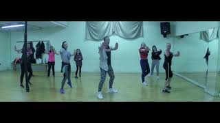 Con calma  Daddy Yankee Informer  Snow  Pau Peneu Dance Fitness Coreography [upl. by Maag801]