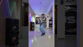 Nashe Si Chadh Gayi dancereels dancevideo befikre arijitsingh dancetutorial dance reels [upl. by Darken]