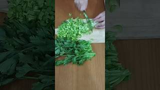 I cut the Celery and this soooo satisfying 🤩 choppedvegetables asmrsounds onionflower [upl. by Nojid]