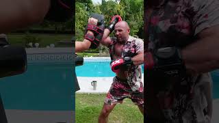 4 Techniques muay thai Boxing workout Boxe combo Enchaînement thaï muaythai combo boxing [upl. by Ava175]