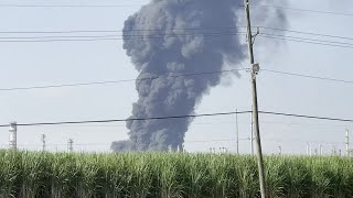 Fire at Marathon refinery in Garyville [upl. by Acinemod745]