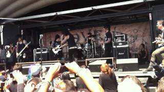 Falling in Reverse Live  Warped tour Carson CA  Tragic Magic 8102011 [upl. by Stegman]