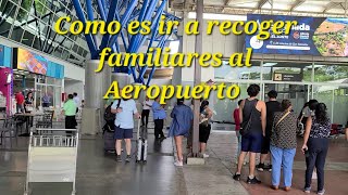 Recogiendo familiares en el Aeropuerto de El Salvador [upl. by Rechaba]