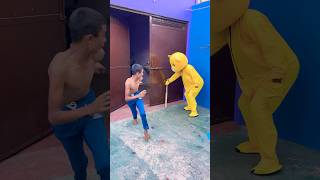 Chote ko bhari pad gya 😰😂🤣shortvideo funnyvideo [upl. by Leafar]