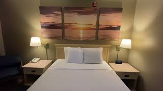 Days Inn by Wyndham Seatac Airport Hotel room tour [upl. by Walls]