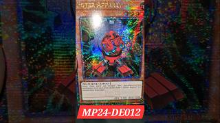 Roter Apparat  MP24DE012  25th Quarter Century Secret Rare  Red Gadget [upl. by Airbma]