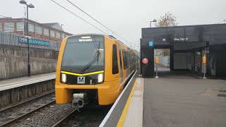 Tyne amp Wear Metro Class 555005 at Chillingham Road [upl. by Hyatt890]