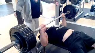 Halbgottschmiede  Bankdrücken Personal Best  155 Kg [upl. by Lauree]