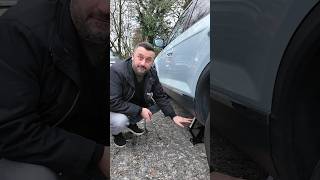 Wie benutzt man einen VolkswagenWagenheber [upl. by Romo86]