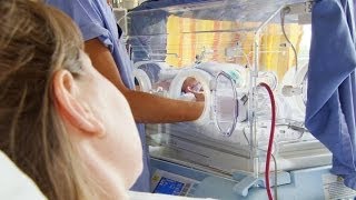 Na vijf jaar wachten de eerste baby  Prematuurtjes  VTM [upl. by Dupuis]