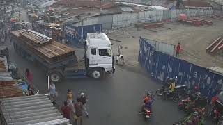 Another Steel delivery at the busy evening market time Agdao farmers market Philippines [upl. by Enitsyrhc]