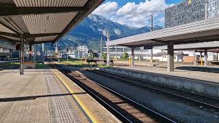 Einfahrt des cityjet Xpress 6110 Ersatzgarnitur am 30072023 in Innsbruck Hbf [upl. by Chapa]