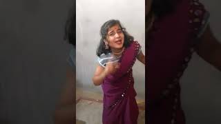 Hamare Pati dev ji bhojpuri viralvideos dance [upl. by Barling]