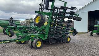 JOHN DEERE 1990 AIR SEEDER  Lot 64  Miedema Auctioneering [upl. by Tiffanie]