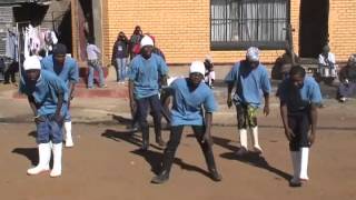 Danse Gumboot à Kliptown township de Johannesburg  Afrique du Sud [upl. by Narcho656]