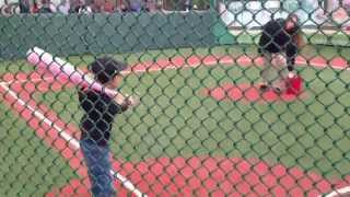 Little kid hits homerun at giants stadium [upl. by Acinet]