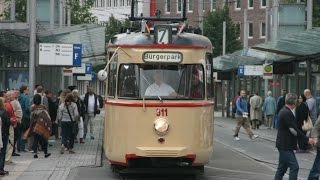 Bremer Straßenbahn Weihnachtsfahrten mit historischen Zügen durch die Altstadt  Bremen 2015 [upl. by Konrad]