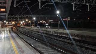 UT 447 DE RODALIES SALIENDO DE CASTELLBISBAL CON DESTINO GRANOLLERS CENTRE ASIENDO SERVICIO R8 🧡 [upl. by Ytteb]