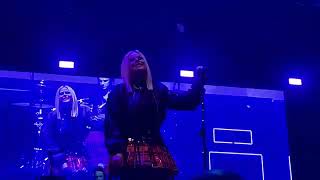 When Youre Gone 🤩 AVRIL LAVIGNE  Verti music Hall  BERLIN  🇩🇪  LIVE  2023 [upl. by Gnex67]