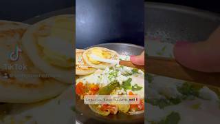 Arepas con Huevos Rancheros🤤🇲🇽🇻🇪 arepasconhuevosrancheros huevosrancheros arepovers mexico [upl. by Stead]