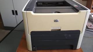 HP LaserJet 132020153390 печатает белый лист [upl. by Kenric]