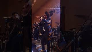 Mandaram Kathawe  Dan Sapada  Wasthi exclusive performance with Sarith Surith Band  Wedding [upl. by Beker647]