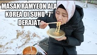 MASAK  MUKBANG RAMYEON ALA KOREA DI ATAS SALJU SUHU  7 DERAJAT [upl. by Rehsa]