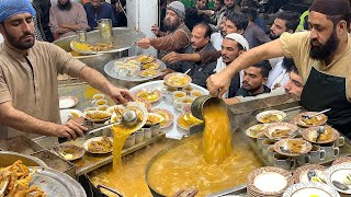 Afghan Pathaan Selling Peshawari Yakhni Soup Rs 40 Only Pakistani Street Drink Chicken Yakhni Soup [upl. by Eynaffit76]