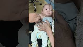 Cutebaby 💕 Baby vaccine action at hospital 🏥 to funny I baby cute family love funny shots [upl. by Mirilla]