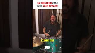 DAVE GROHL APRENDEU A TOCAR BATERIA COM TRAVESSEIROS [upl. by Gian]