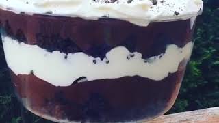 Brownie oreo trifle recept [upl. by Annaya95]