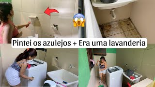 ESTAVA A UM MÊS SEM LÁVAR 🤮 PINTEI OS AZULEJOS ANTIGOS  FAXINA PESADA NA LAVANDERIA [upl. by Nomihs]