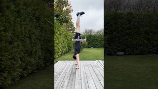 How to handstand🤸✅ How long can you hold it for💬 calisthenics handstandworkout [upl. by Faina245]