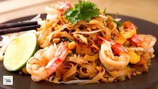 Pad Thai ⎜Fideos fritos estilo Tailandés [upl. by Nomelihp]