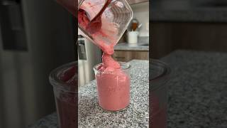 Smoothie de frutos rojos y café 🍓🍒☕️ AD Publicidad nestle chedraui VeranoChedraui nescafe [upl. by Nadler]