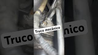 Truco mecánico y placer visual sigueme para mas 😂 mecanicaautomotriz truco [upl. by Bollen]