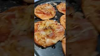 Ownmade mini pizza para sa aking familia minipizza pizza pizzarecipe pizzalover pizzatime [upl. by Naryk]