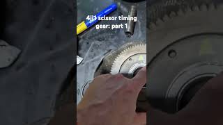 Retimingreadjusting 4jj1 scissor geartiming gear part 1 [upl. by Kata]