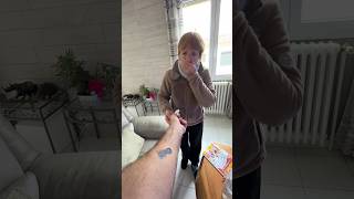 JE PRANK MA MÈRE AVEC UN FAUX TATOUAGE 🤮  il est horrible  arnopadawan prank humour tattoo [upl. by Petite589]