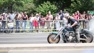 Rolling Thunder rider returns Marines salute [upl. by Incrocci]