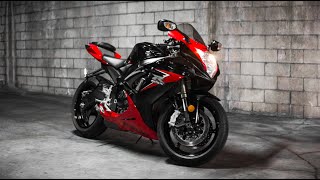 Suzuki GSXR 750 vs Mclaren 570S  Night Race Pure Exhaust Sound [upl. by Nakeber]