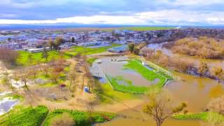 San Joaquin River flooding around Firebaugh California 20170218 [upl. by Valenka]